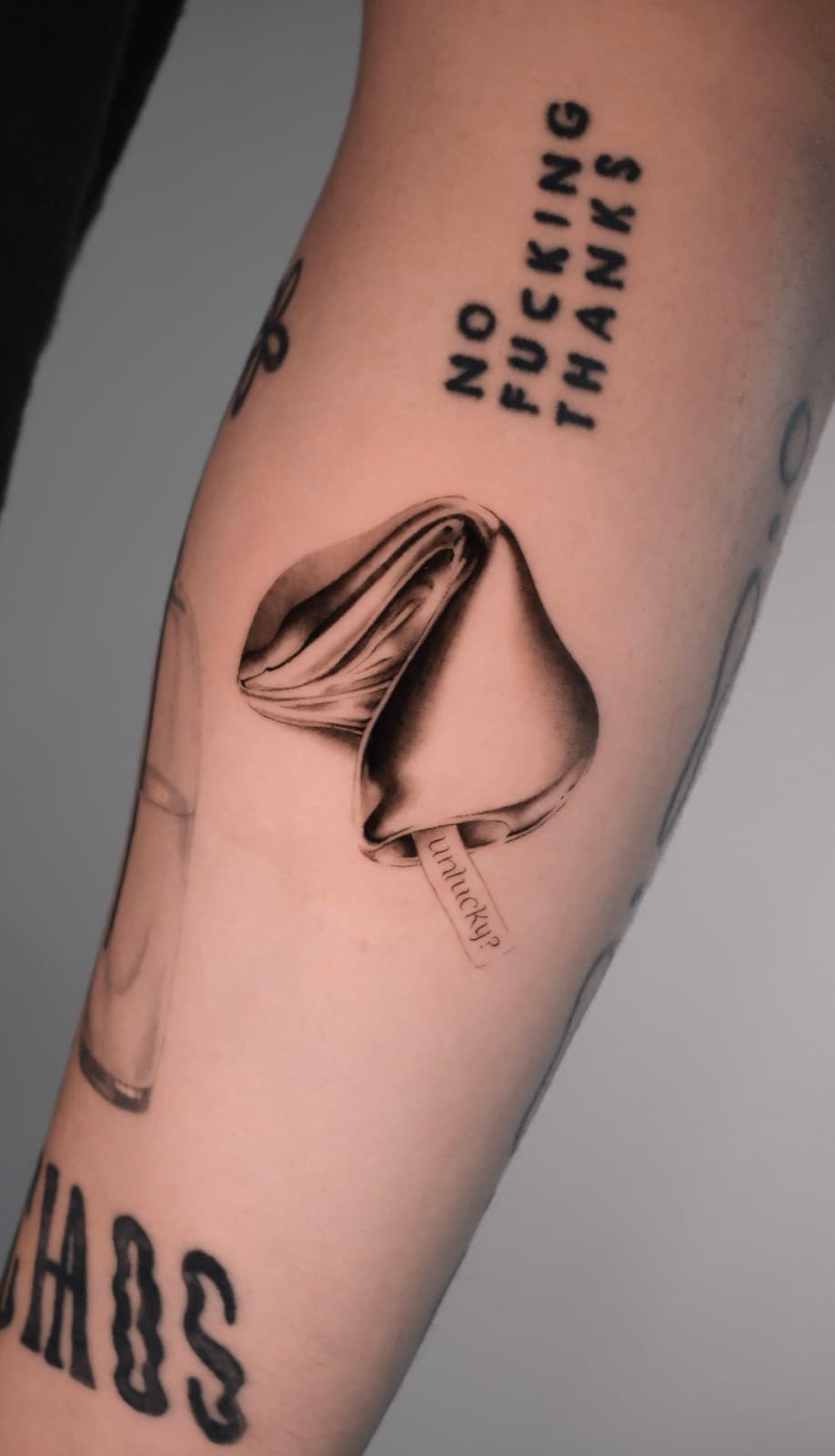 Tatuaje de mariposa nocturna por Ines